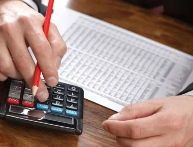 Εφιάλτης το έντυπο Ε3 για τους ελεύθερους επαγγελματίες - Οι κωδικοί «παγίδες» και τα έξοδα που δηλώνονται αναλυτικά